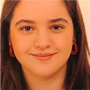 Profesora Nativa irlandesa  titulada con C1 de Inglés, y estudiante de Filología Inglesa.C1 en Euskera tambíen.